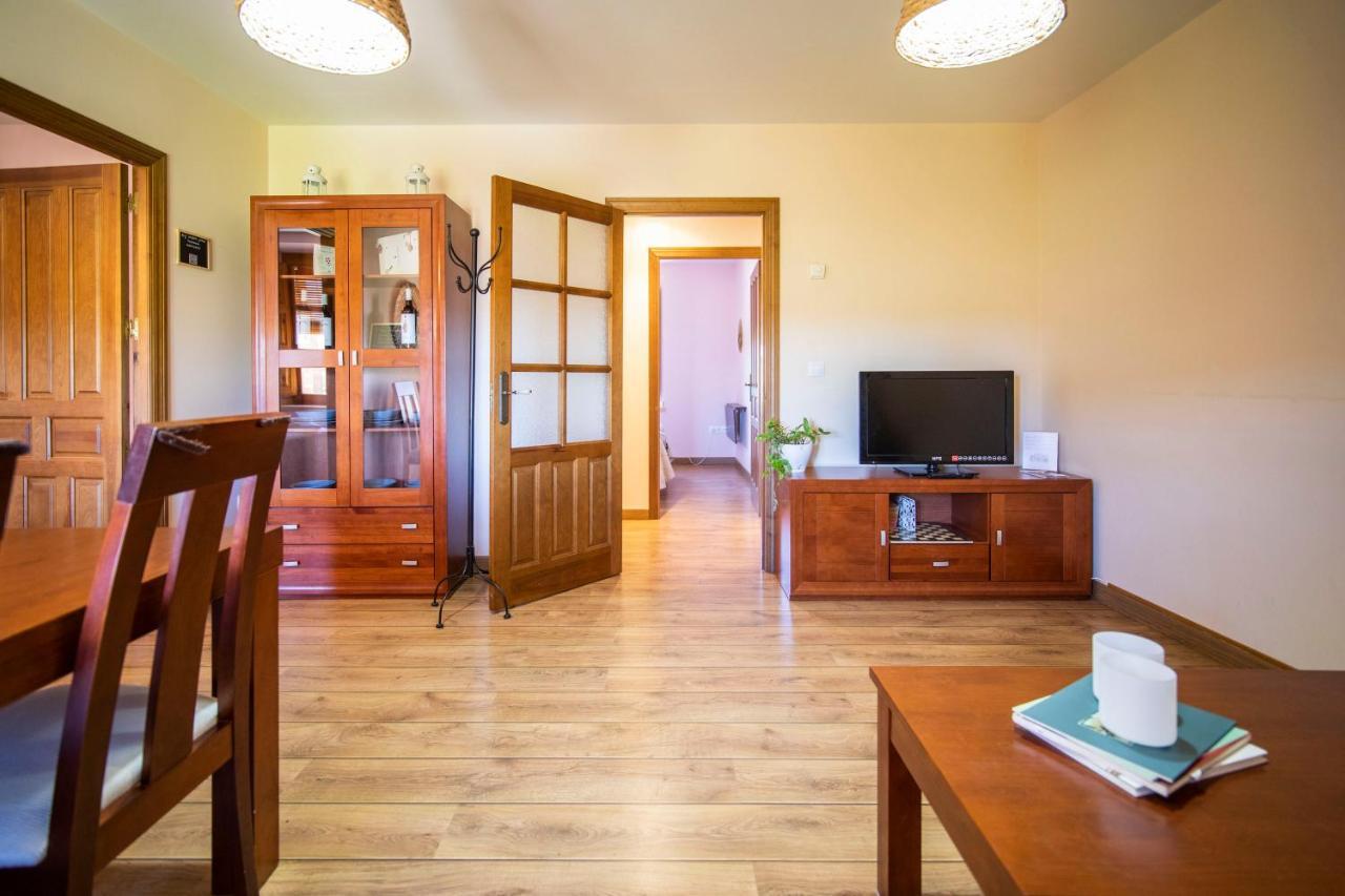 Apartamentos Ribera Del Duero Las Escuelas Vadocondes Exteriér fotografie