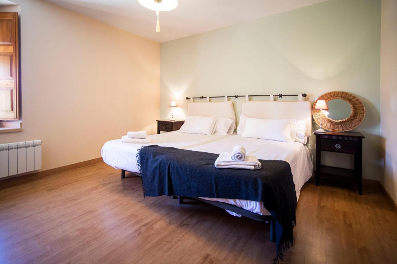 Apartamentos Ribera Del Duero Las Escuelas Vadocondes Exteriér fotografie